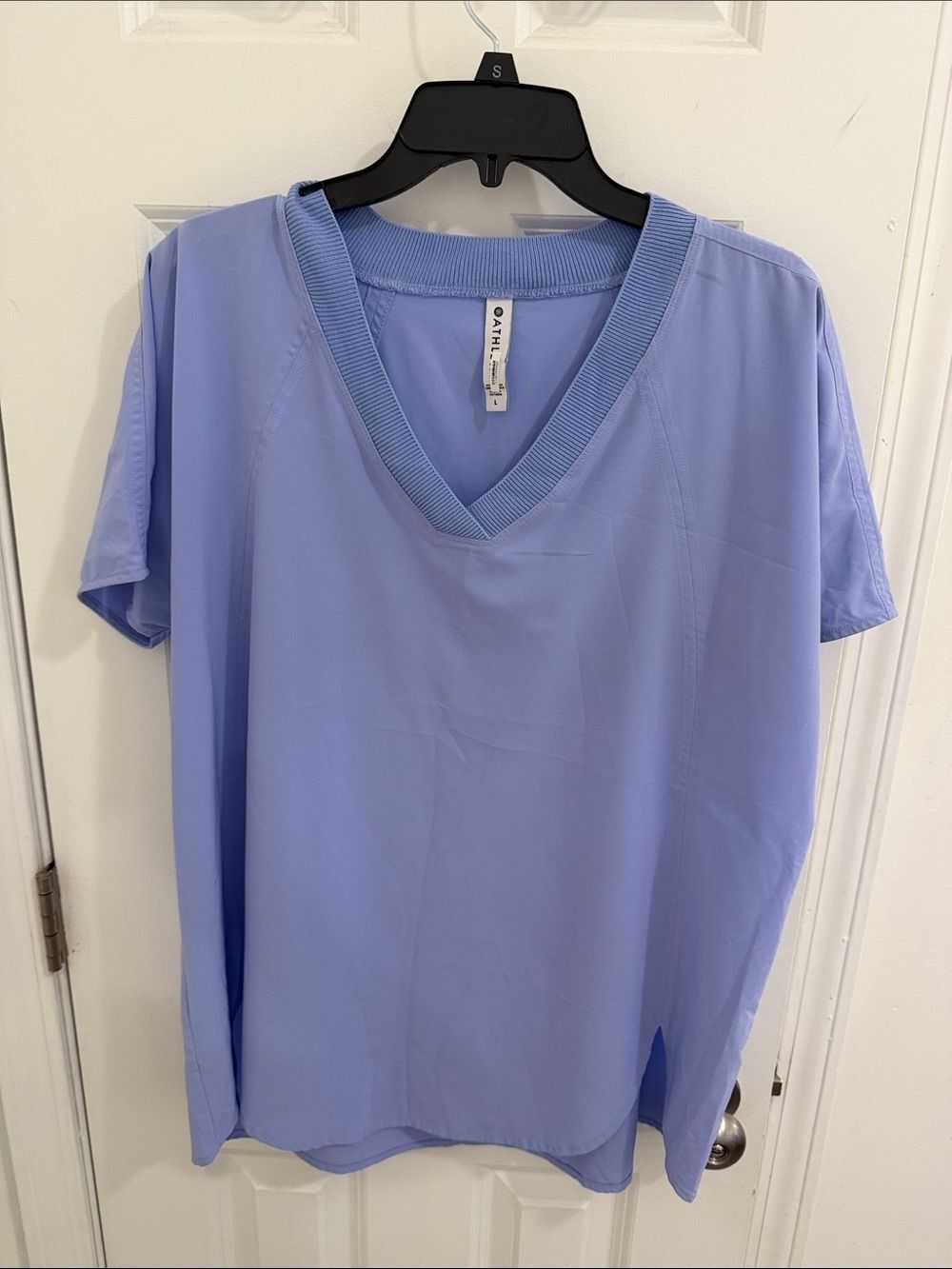 Athleta Lavender V-Neck Short Sleeve Tunic Size Large